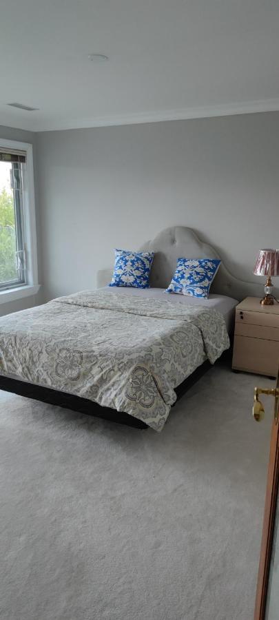 West Vancouver Seaview Luxury House Hotel Екстериор снимка
